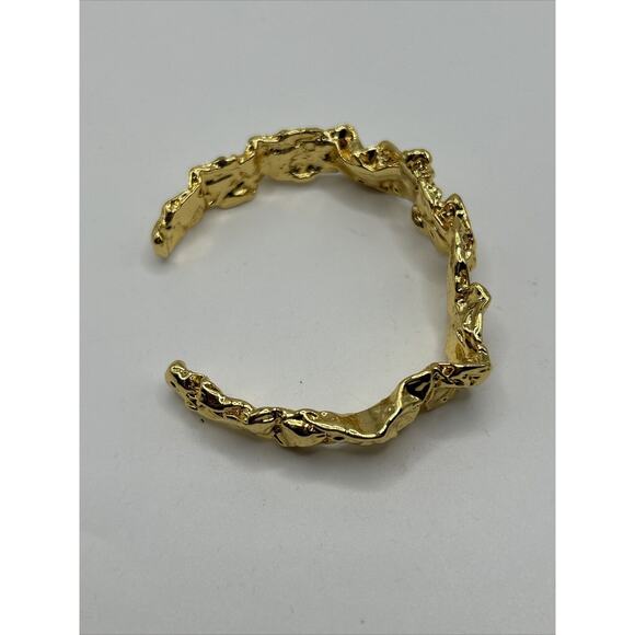 Amber Sceats Emery Cuff Bracelet 24k Gold Plated Sculptural Design NWT - Picture 6 of 13